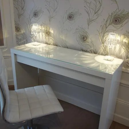 Cote Chic Apartment