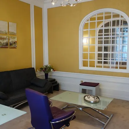 Cote Chic Apartment *