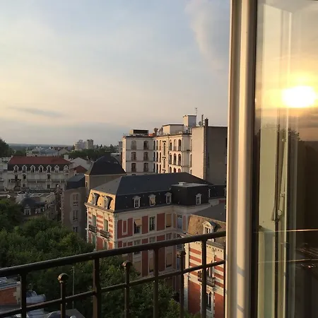Cote Chic Apartment
